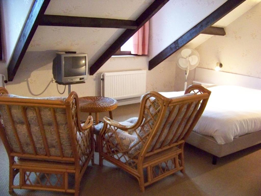 Auberge Le Vieux Moulin Bouillon Phòng bức ảnh